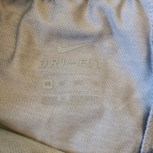 Nike shorts - Picture 2 of 2